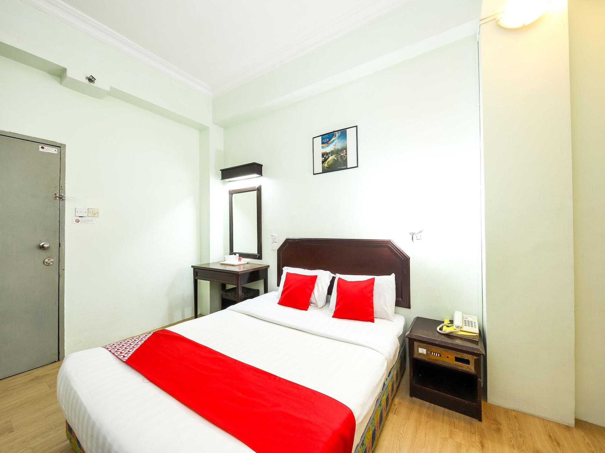 Grand Supreme Hotel Kuching Kültér fotó